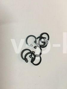 R 21144002 Кольцо стопорное D.14,7 мм LH20-2/LB30-2/40-2 для lh20 R 21144002 Кольцо стопорное D.14,7 мм LH20-2/LB30-2/40-2 для lh20 фото