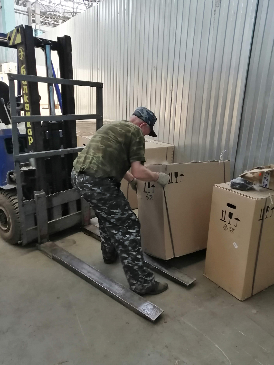 Отгрузили поршневой компрессор REMEZA