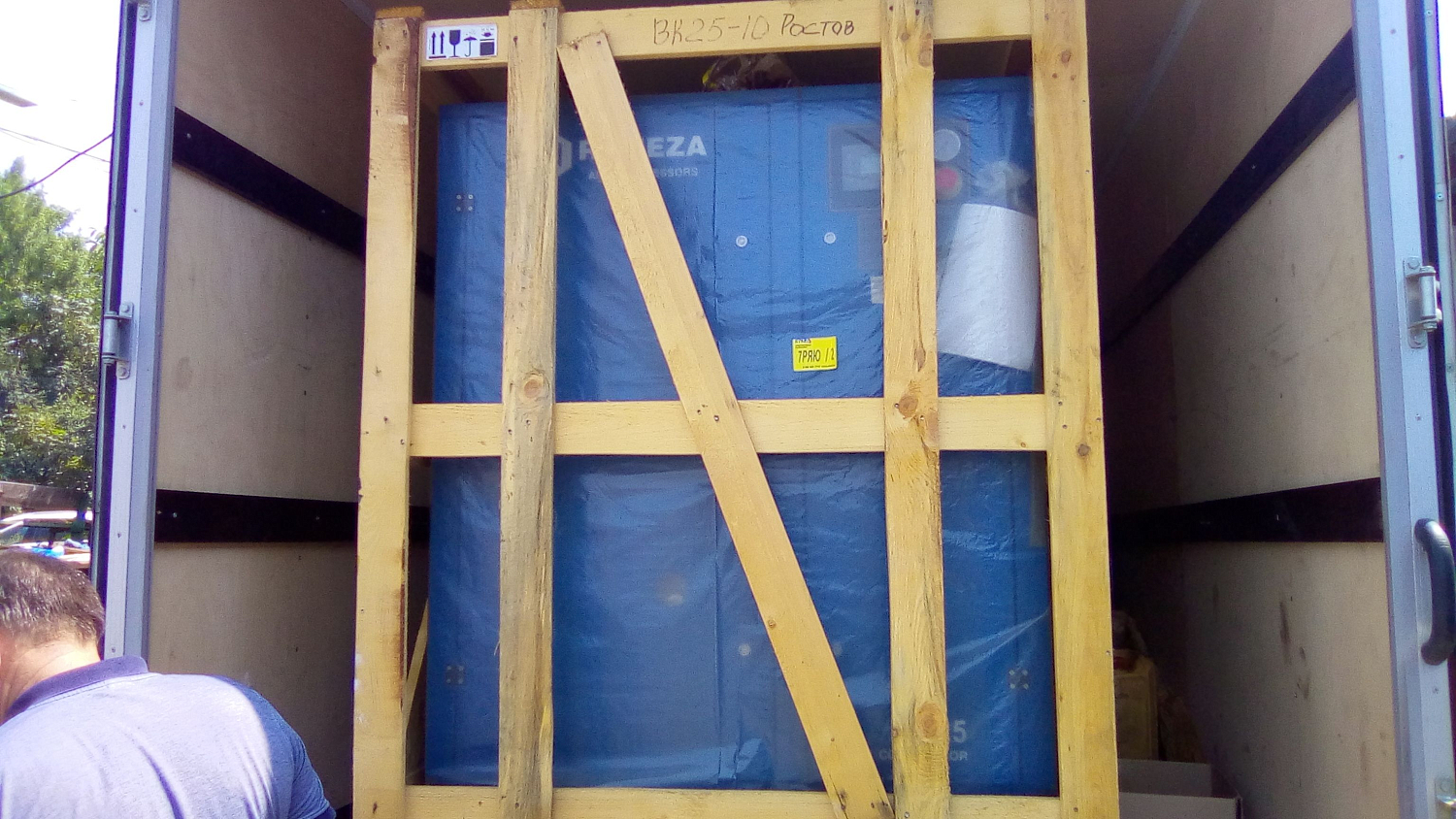 Отгрузка винтового компрессора REMEZA ВК25-10