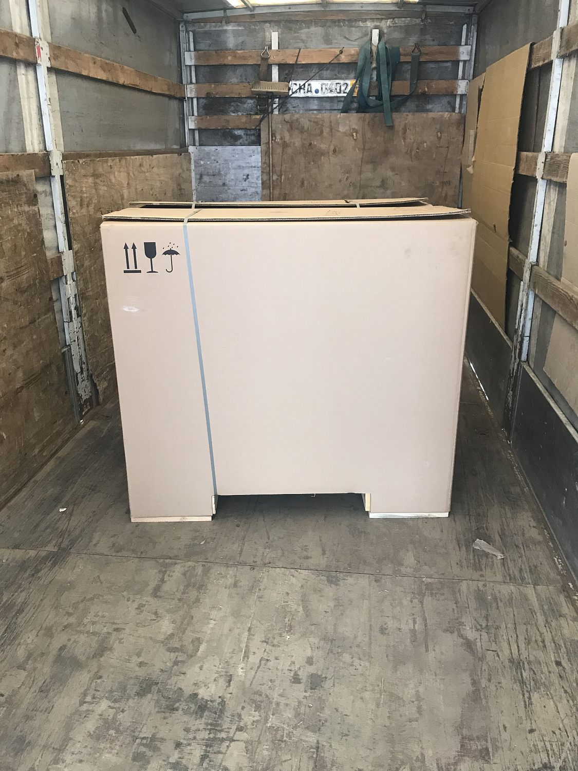 Отгрузка компрессора для автосервиса в Санкт-Петербурге