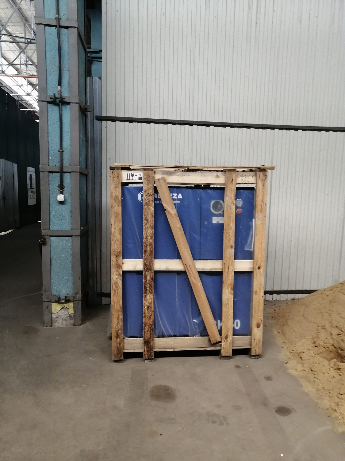 Пополнение склада в Воронеже компрессорами и запчастями